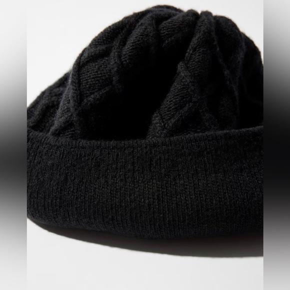 WHBM Rhinestone Patterned hat - Picture 7 of 15